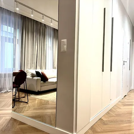 Odrzanska 17b - Self Check-in 20h 아파트 *